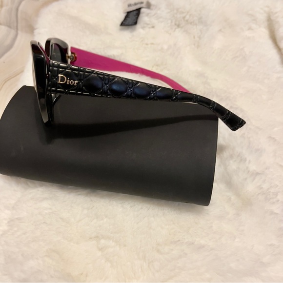 💯 Christian Dior sunglasses - Picture 2 of 2